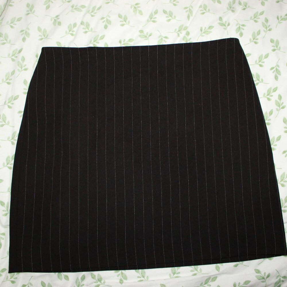 Express Pinstripe Mini Skirt Black Size 4